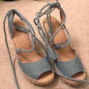 NEVER WORN Merona wedges